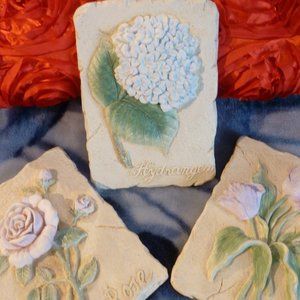 Gift Collection Avon Trio Of Spring Flowers Wall Plaques